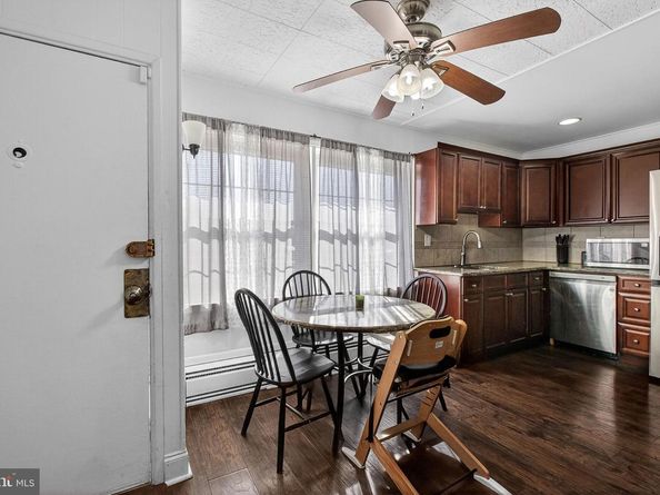 111 Border Rock Road, Levittown PA 19057