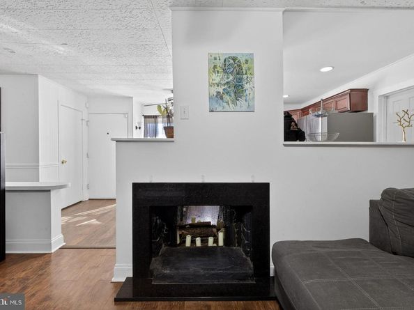 111 Border Rock Road, Levittown PA 19057