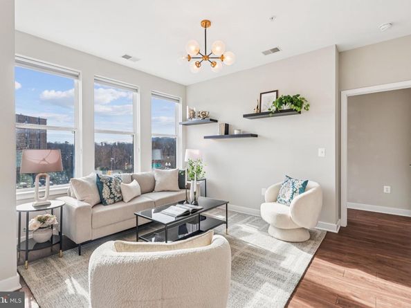 989 S Buchanan Street 225, Arlington VA 22204