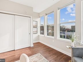 989 S Buchanan Street 225, Arlington VA 22204