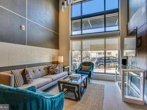 989 S Buchanan Street 225, Arlington VA 22204