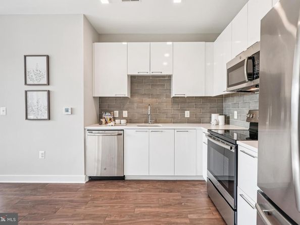 989 S Buchanan Street 225, Arlington VA 22204