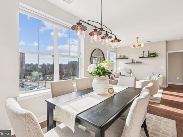 989 S Buchanan Street 225, Arlington VA 22204