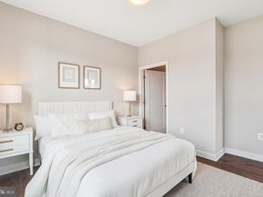 989 S Buchanan Street 225, Arlington VA 22204