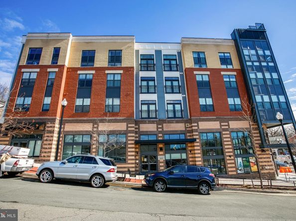 989 S Buchanan Street 225, Arlington VA 22204