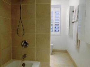 2123 NW California Street NW B7, Washington DC 20008