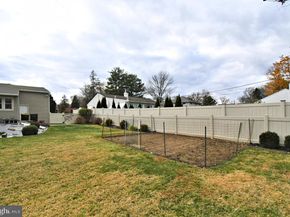 532 Sherwood Lane, Hatboro PA 19040