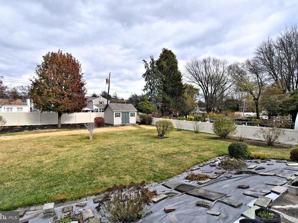 532 Sherwood Lane, Hatboro PA 19040