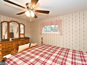 532 Sherwood Lane, Hatboro PA 19040