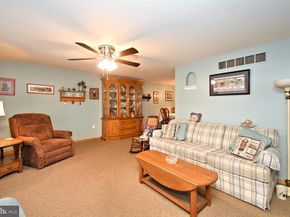 532 Sherwood Lane, Hatboro PA 19040