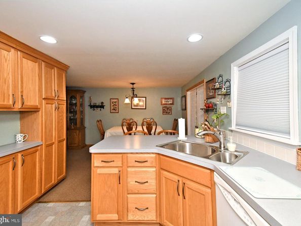 532 Sherwood Lane, Hatboro PA 19040