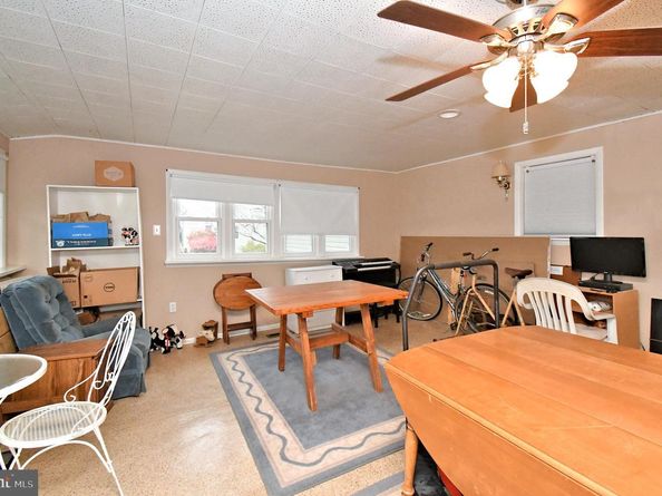 532 Sherwood Lane, Hatboro PA 19040