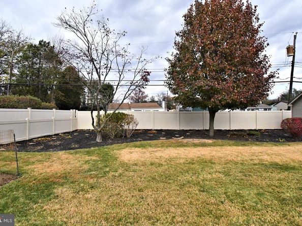 532 Sherwood Lane, Hatboro PA 19040