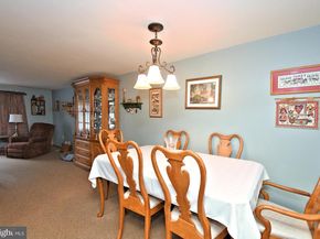 532 Sherwood Lane, Hatboro PA 19040