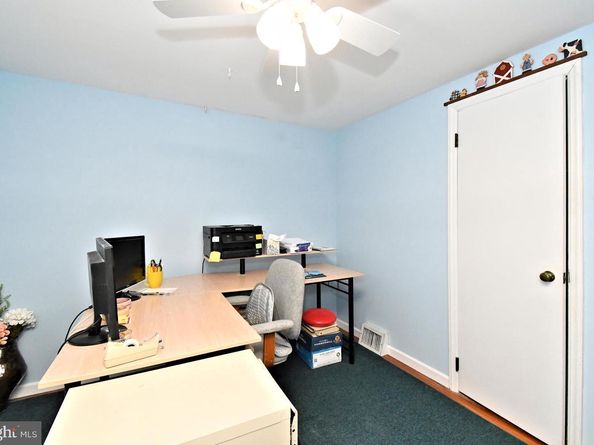 532 Sherwood Lane, Hatboro PA 19040