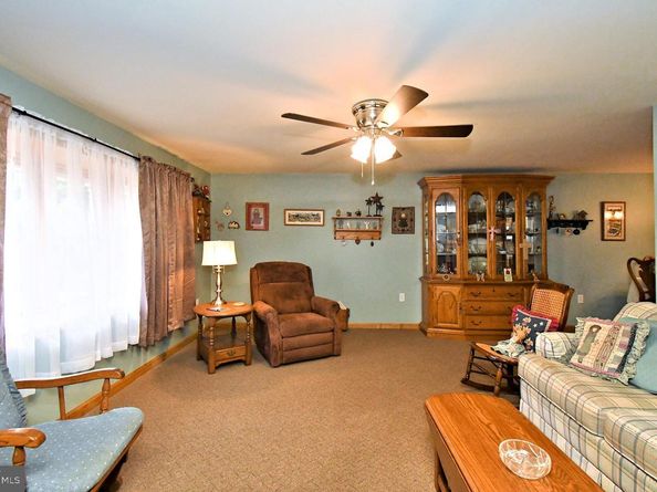 532 Sherwood Lane, Hatboro PA 19040