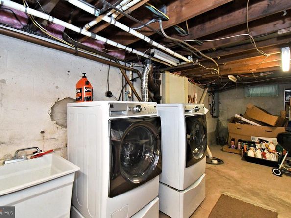 532 Sherwood Lane, Hatboro PA 19040