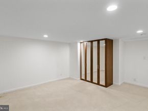 9312 Sprinklewood Lane, Potomac MD 20854