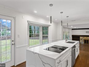 9312 Sprinklewood Lane, Potomac MD 20854