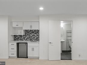 9312 Sprinklewood Lane, Potomac MD 20854