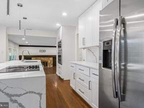 9312 Sprinklewood Lane, Potomac MD 20854