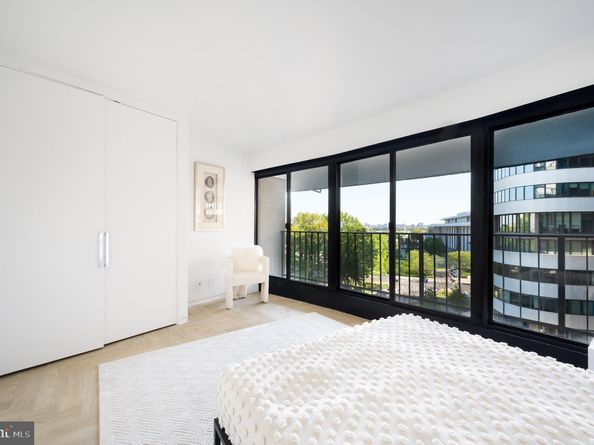 2500 Virginia Ave NW 714, Washington DC 20037