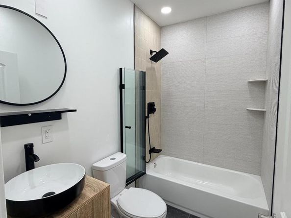 5436 Ridgewood Street, Philadelphia PA 19143