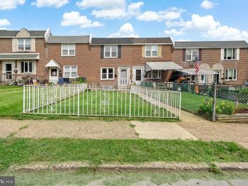 235 W Wyncliffe Avenue