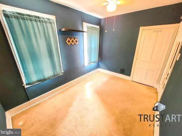 518 Solly Avenue, Philadelphia PA 19111