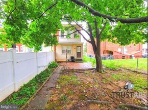 518 Solly Avenue, Philadelphia PA 19111