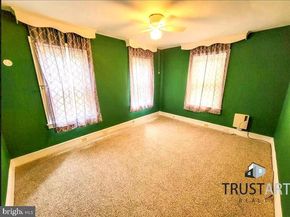 518 Solly Avenue, Philadelphia PA 19111