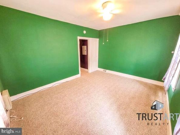 518 Solly Avenue, Philadelphia PA 19111