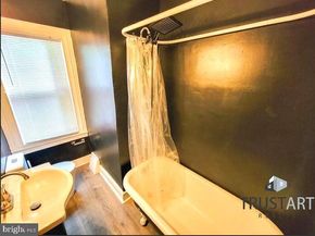 518 Solly Avenue, Philadelphia PA 19111