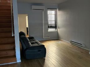 1850 E Madison Street, Philadelphia PA 19134