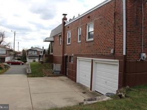 635 Colebrook Road, Philadelphia PA 19115
