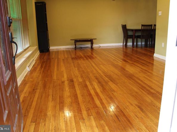 635 Colebrook Road, Philadelphia PA 19115