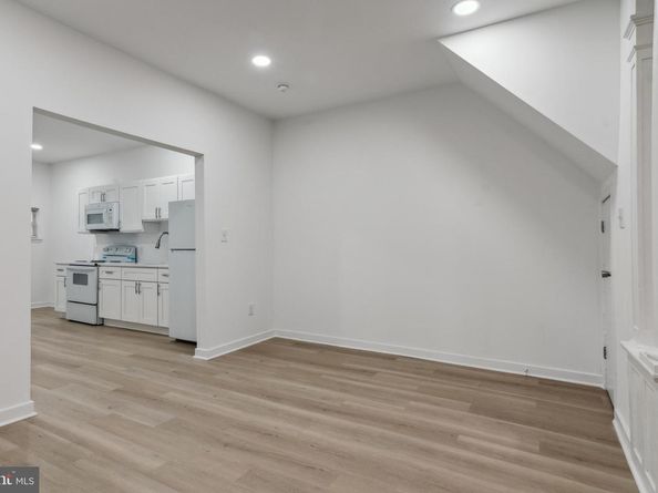 5803 W Thompson Street, Philadelphia PA 19131