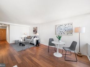 604 S Washington Square 2606, Philadelphia PA 19106