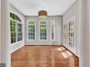 7749 Legere Court 42, Mclean VA 22102