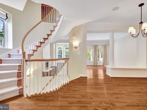 7749 Legere Court 42, Mclean VA 22102