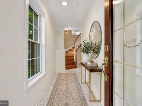 7749 Legere Court 42, Mclean VA 22102