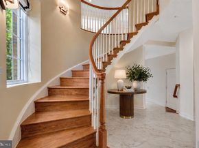 7749 Legere Court 42, Mclean VA 22102
