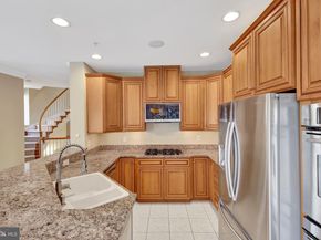 7749 Legere Court 42, Mclean VA 22102