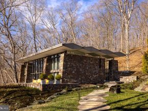372 Brownsburg Road, Newtown PA 18940