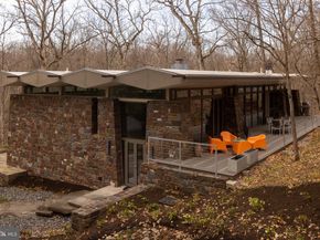 372 Brownsburg Road, Newtown PA 18940