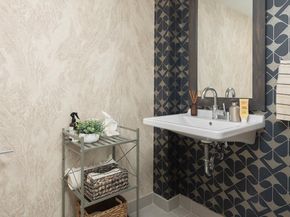 525 SW Water Street SW 404, Washington DC 20024