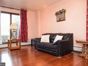 560 Lower Holland Road, Holland PA 18966