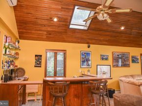 560 Lower Holland Road, Holland PA 18966