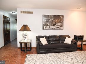 560 Lower Holland Road, Holland PA 18966
