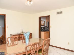 560 Lower Holland Road, Holland PA 18966